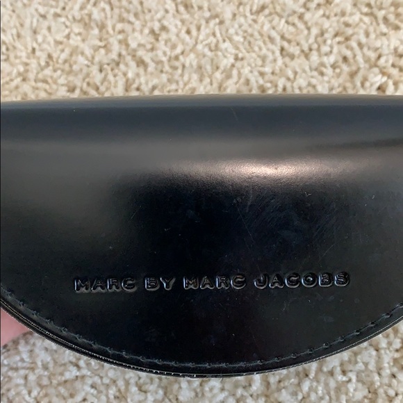 Marc By Marc Jacobs Oversized White Sunglasses - Picture 3 of 3